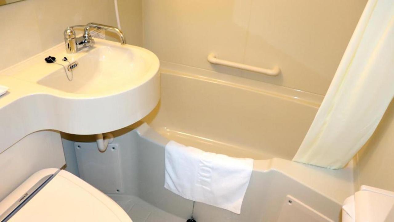 Toyoko Inn Nishi Funabashi Baraki Inter Итикава Экстерьер фото